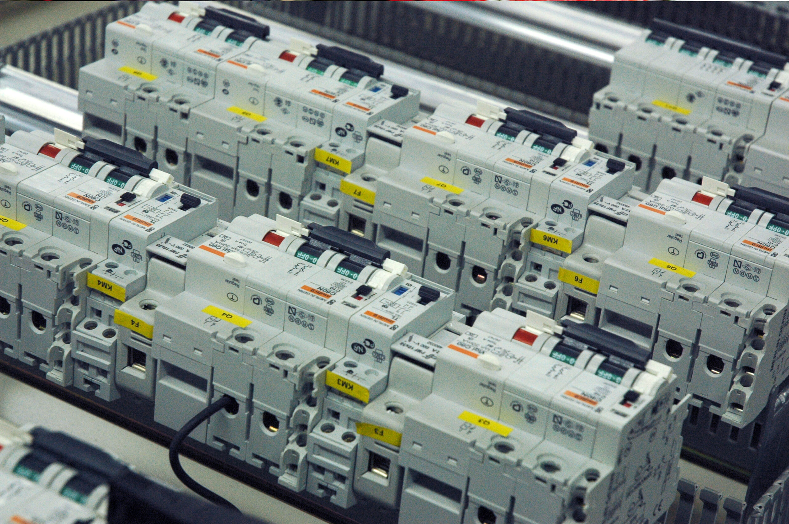 Muntatges elèctrics 1 Muntatges elèctrics