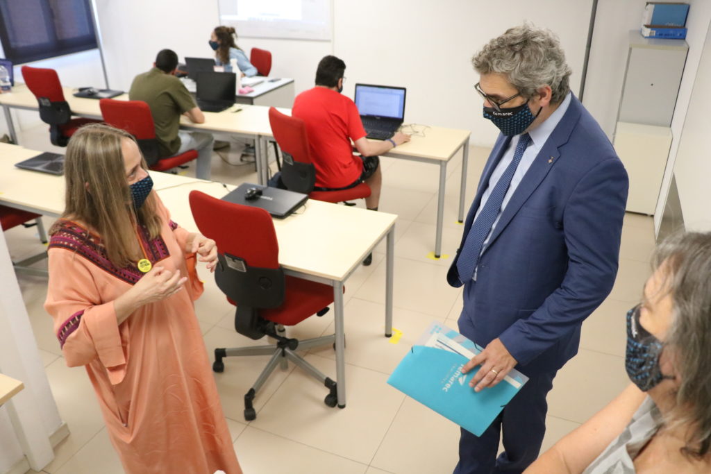 Joan Ramon Riera, President de l’Institut Municipal de Persones amb Discapacitat, visita Femarec 1 IMG 0046