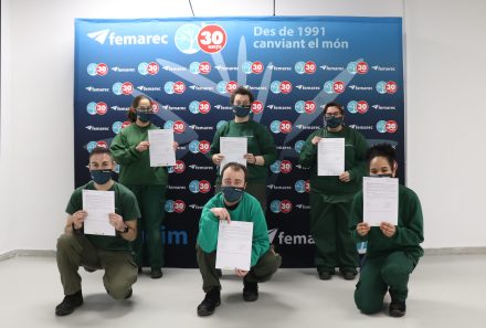 <strong>Set treballadores usuàries del CET de Femarec obtenen el Certificat de Professionalitat en l’àmbit de Neteja</strong>