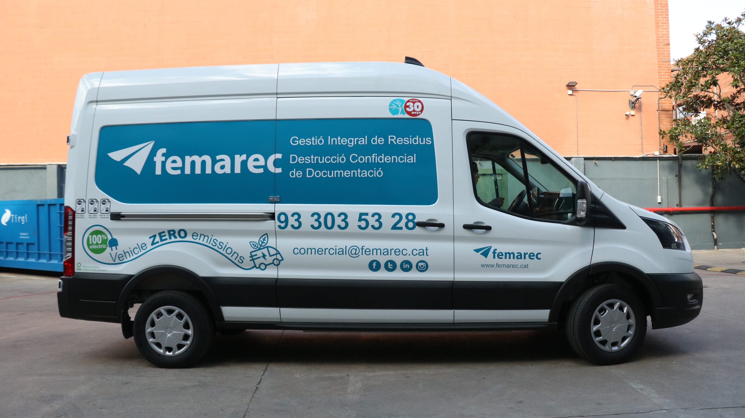 Femarec incorpora un nou vehicle elèctric 1 IMG 0112 scaled