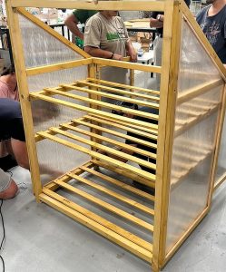 CONSTRUÏM UN HIVERNACLE PELS NOSTRES PLANTERS 7 TALLER HIVERNACLE 1 1