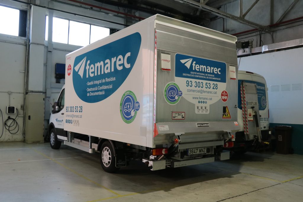 Femarec adquireix dos nous vehicles elèctrics amb el suport del Programa InnvESS 1 IMG 3188